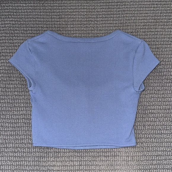 Zara small periwinkle crop top - Picture 3 of 3